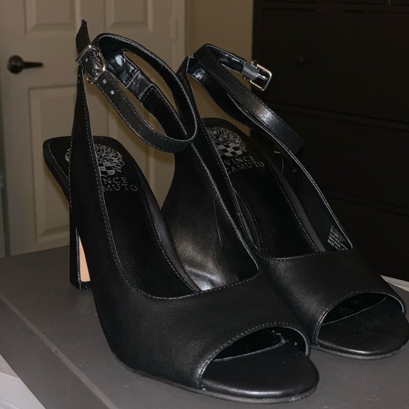 Vince Camuto Leather Ankle Strap Pump - Picture 1 of 5